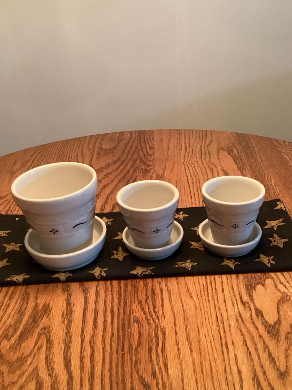 Longaberger Heritage Green Ceramic Nesting Planter Trio.